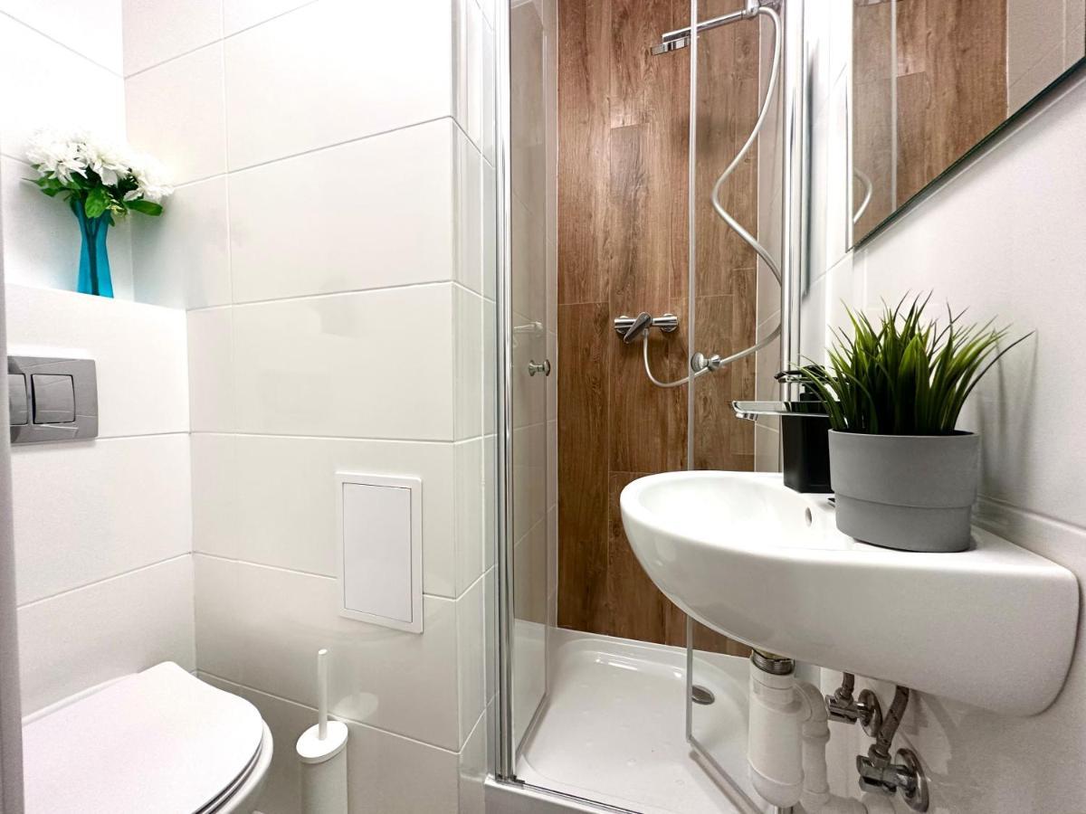 Mmrent Flora Room Gdańsk Kültér fotó